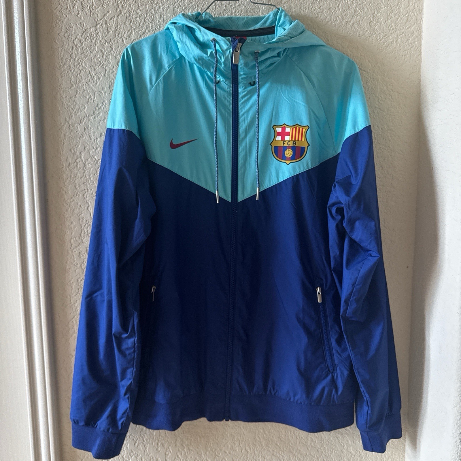SACAI X NIKE Barcelona Windrunner Nike Medium 2017 18