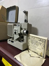 Rare 1961 Eumig P8 Vintage 8mm Automatic Projector – With Case & Screen