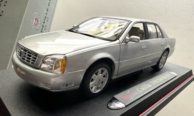 ミニカー Maisto 2000 DeVille 1/18 Maisto 💫 Cadillac 2000 Deville DTS 1:18 Scale Touring Sedan