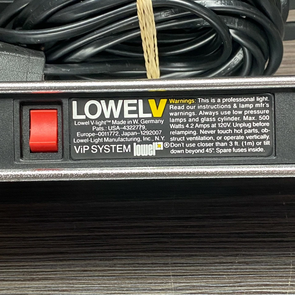 Lowel V ViP System 500 Watt Light In Great Shape With Philips 120v 500w Bulb - Image 4 of 4