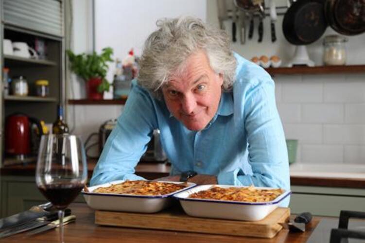 Thumbnail - Oh Cook | 60 Easy Recipes That Any Idiot Can Make | James May |