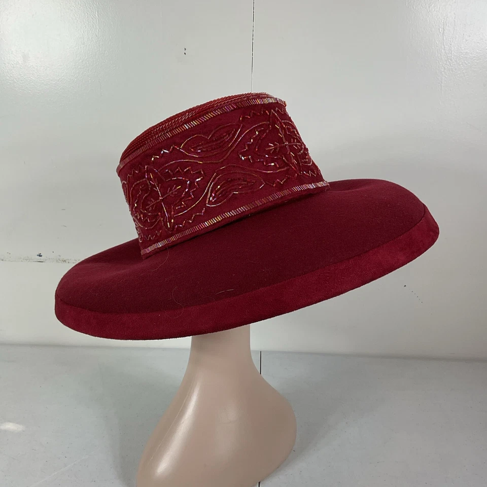 Sombrero de Lana Whittall & Shon Rojo Lentejuelas De Colección Años 80 Sombrero Rojo Club Dama Derby Iglesia Foto 4 de 4
