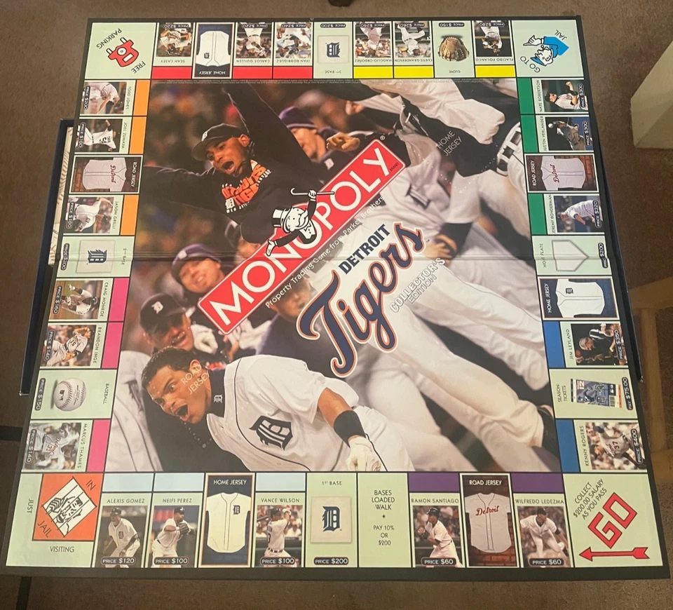 2006 Detroit Tigers Collector's Edition Monopoly Complete VERY RARE - Image 2 of 3
