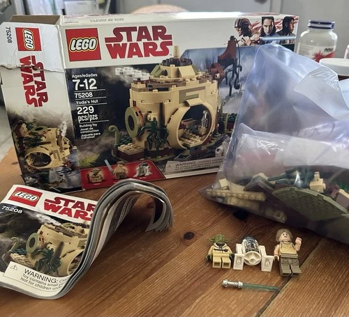 LEGO Star Wars: Yoda's Hut (75208) Retired Set 99% Complete W/ Instructions Box