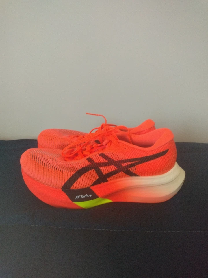 Zapatillas de running ASICS Metaspeed Sky Paris. Foto 3 de 4