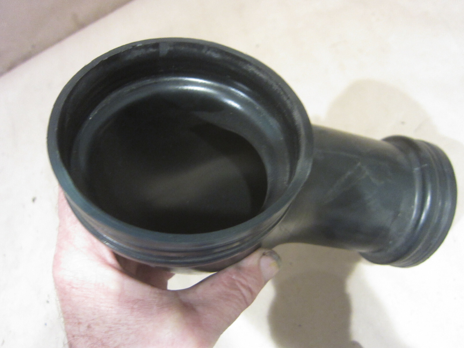 McLaren 570S - LH Air Cleaner Elbow Duct - P/N 11F0943CP