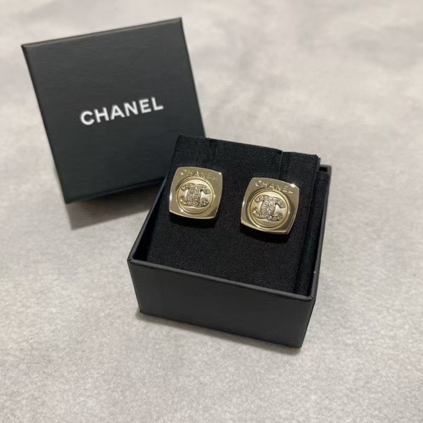 Authentic CHANEL Coco Mark stud Earrings - image 9