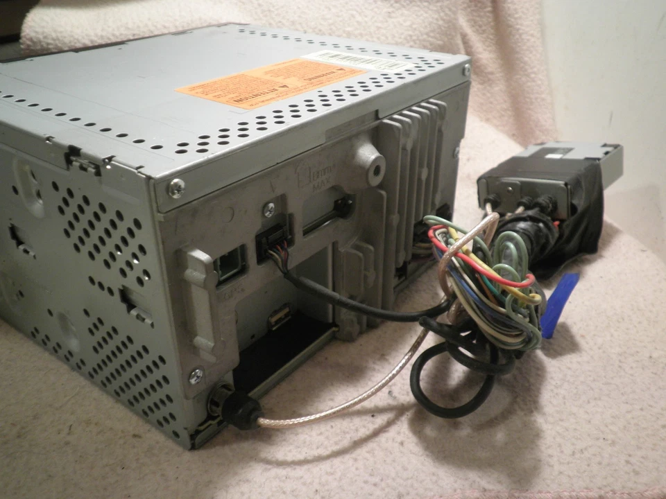 PIONEER AVIC F320BT AUTORADIO CD CON NAVIGATORE SOLO CORPO FISSO NO FRONTALE - Immagine 4 di 4