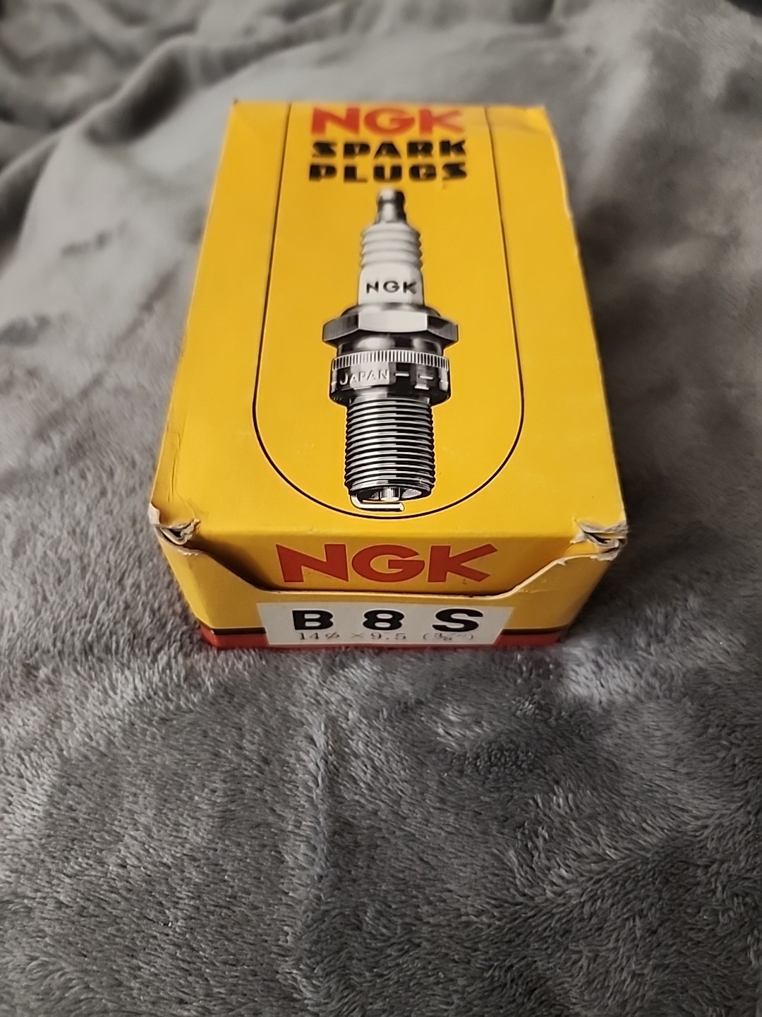 NGK  B8S Spark Plugs B8S LOT OF 10