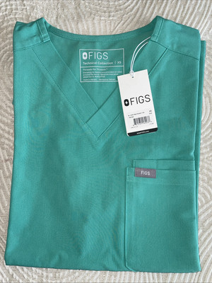 New  XS Figs Mens Leon Two Pocket Scrub Top Shirt V Neck Grey