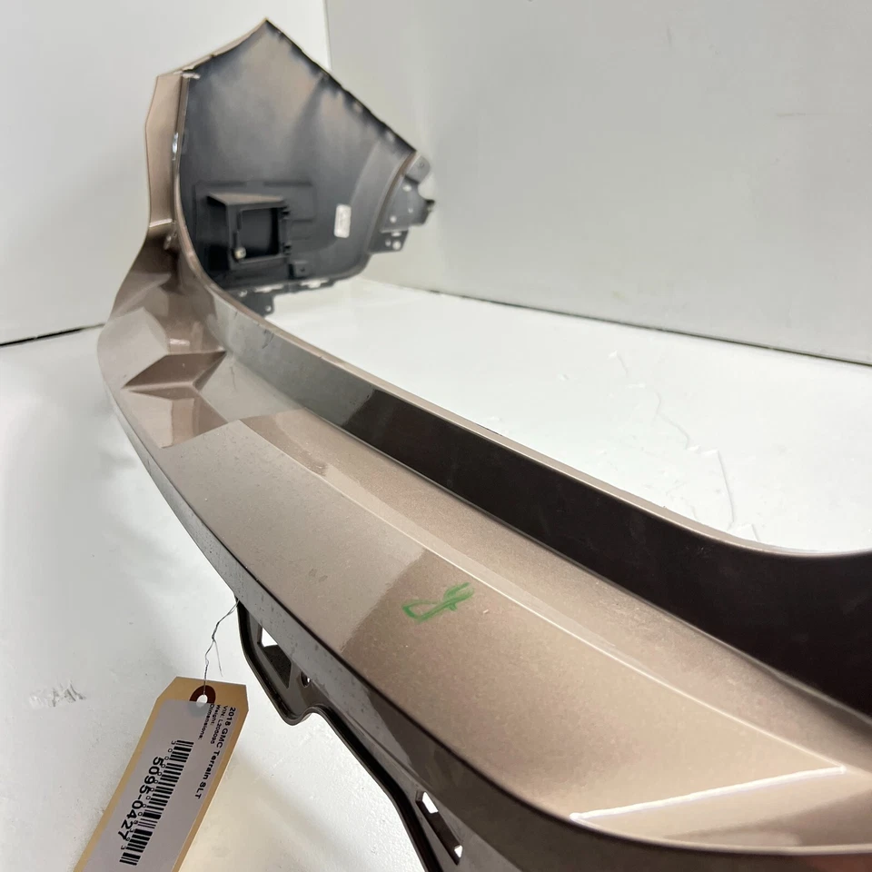 Parachoques trasero GMC TERRAIN 2018-2023 panel de cubierta superior OEM Foto 4 de 4