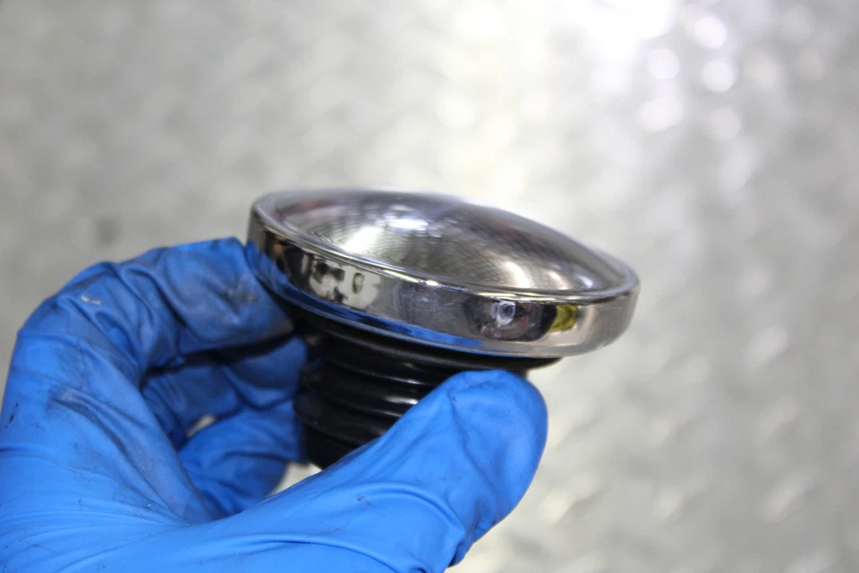 2008 HARLEY-DAVIDSON DYNA STREET BOB EFI FXDBI FUEL TANK GAS CAP NO KEY - Image 4 of 4