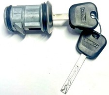 Gmc Gm Spare Tire Lock Key Cylinder Assembled 2 Gmc Logo Keys 7023873