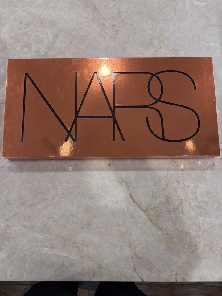 Caja de maquillaje masiva Nars Foto 4 de 4