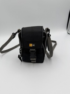 Case Logic Soft Padded Digital Camera Bag/Holder w/3 Zipped pockets, Black, Good