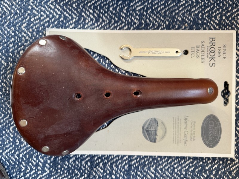 Brooks classic leather saddle B17 Narrow
