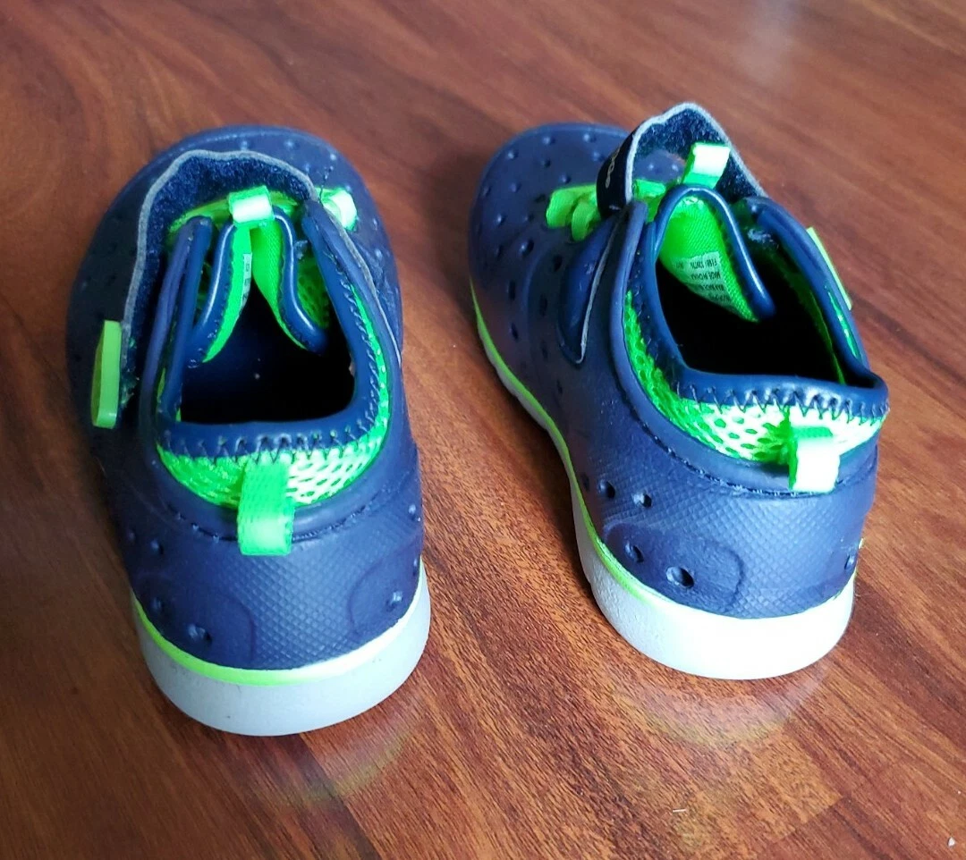 London Fog Mudpuppie Kids shoes Size 8 Navy Neon Green