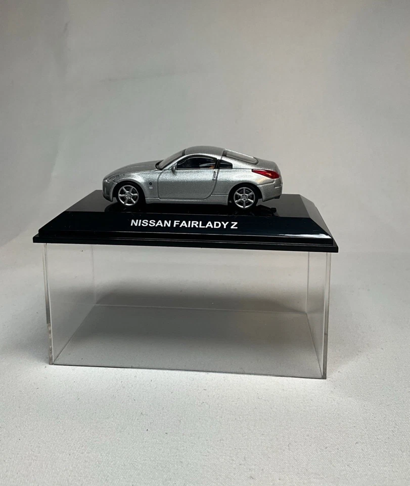AUTOart Nissan Fairlady Z Coupe 1/64 Scale Model Diamond Silver - Image 3 of 4