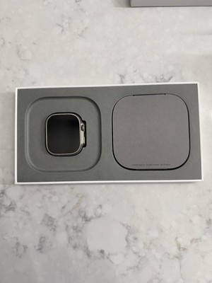 Apple Watch Ultra 2 49mm Titangehäuse mit Alpine Loops - Indigo und Dunkelgrün