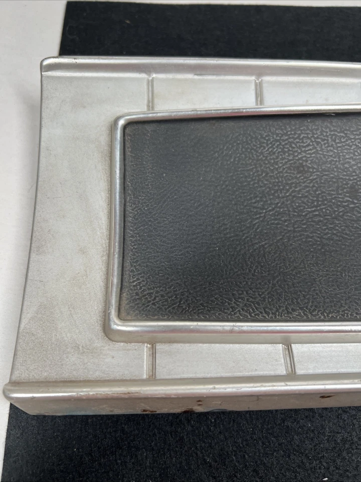 Dodge Coronet 500 1965 guantera puerta tablero guantera tapa moldura Foto 3 de 4