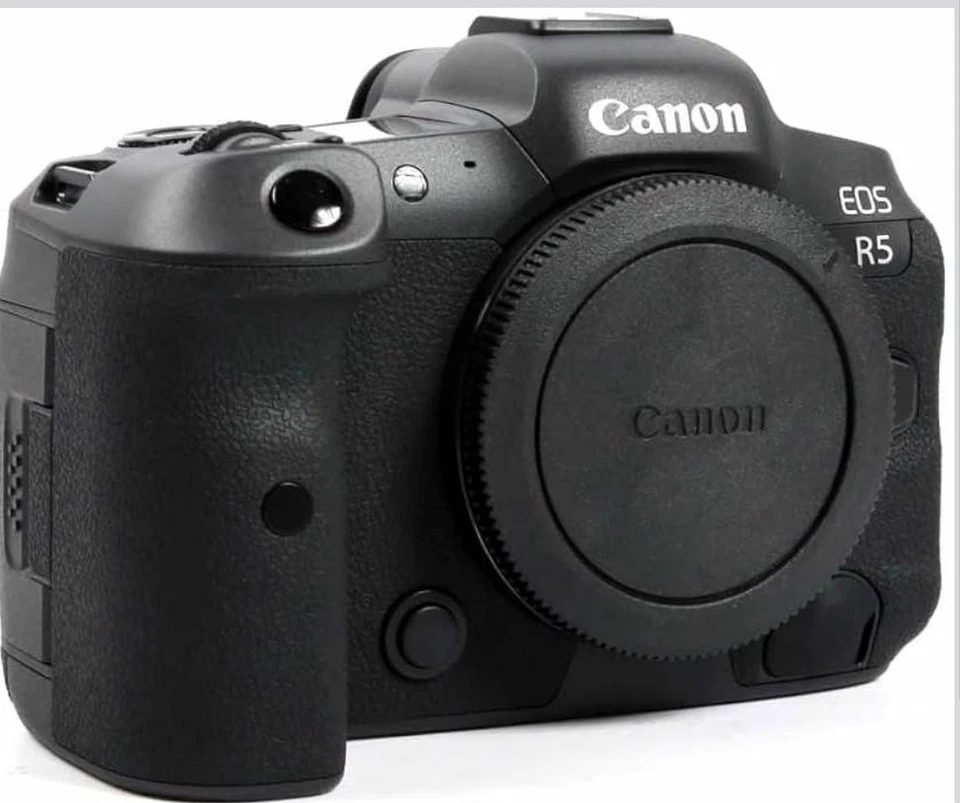 Canon EOS R5, foto 1 di 3