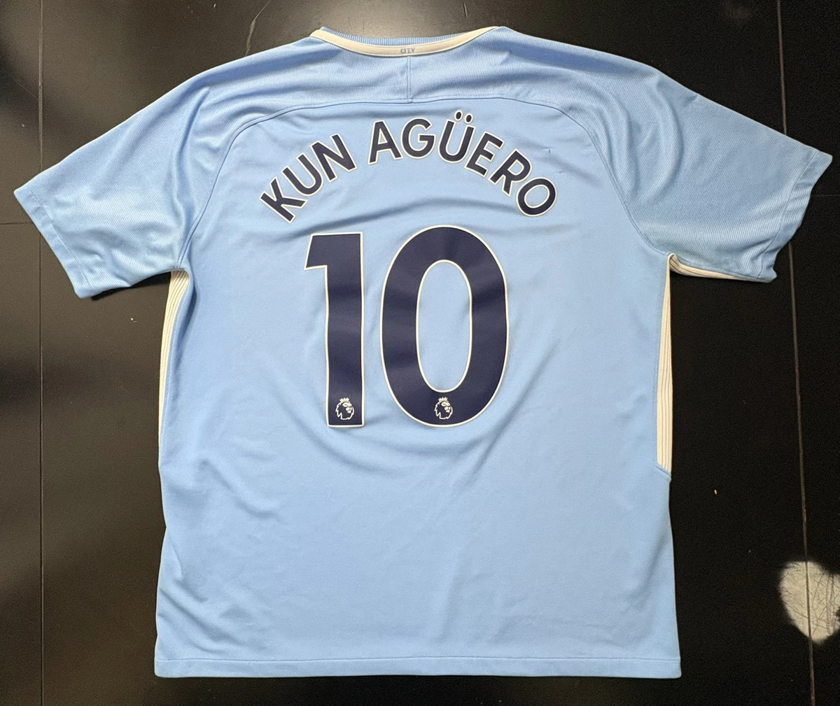 Manchester City Size XL International Club Soccer Fan Jerseys for
