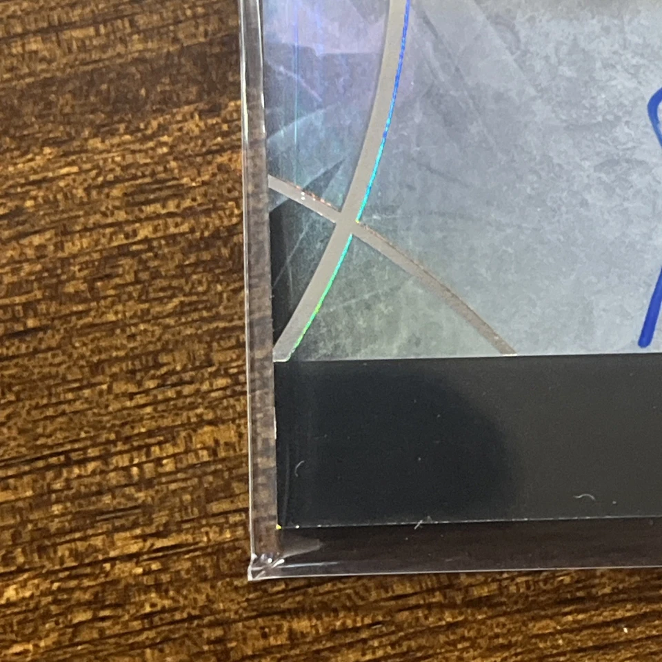 2024 Star Wars Masterwork Adria Arjona as Bix Caleen Auto Rainbow Foil #/50 - Image 4 of 4