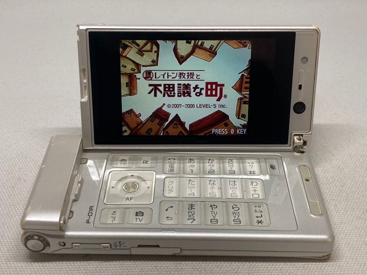 Panasonic P-01A Docomo Flip Phone Kingdom Hearts coded Layton Installed ...
