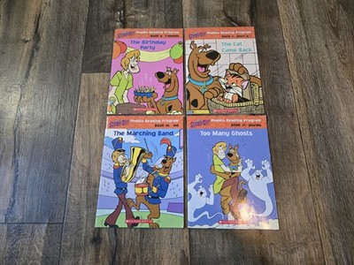 Lot (4) Scooby-Doo Phonics Reading Program, Reading Books 