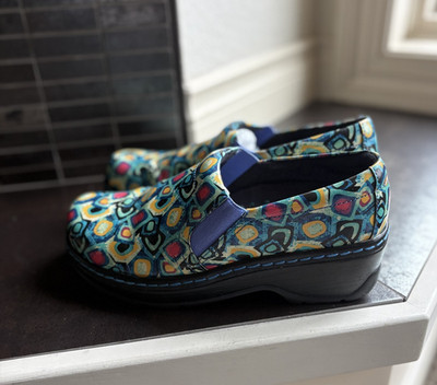 KLOGS~ Women's Naples Patent Leather Print Slip On Comfort Clog Shoe~ SZ 9~