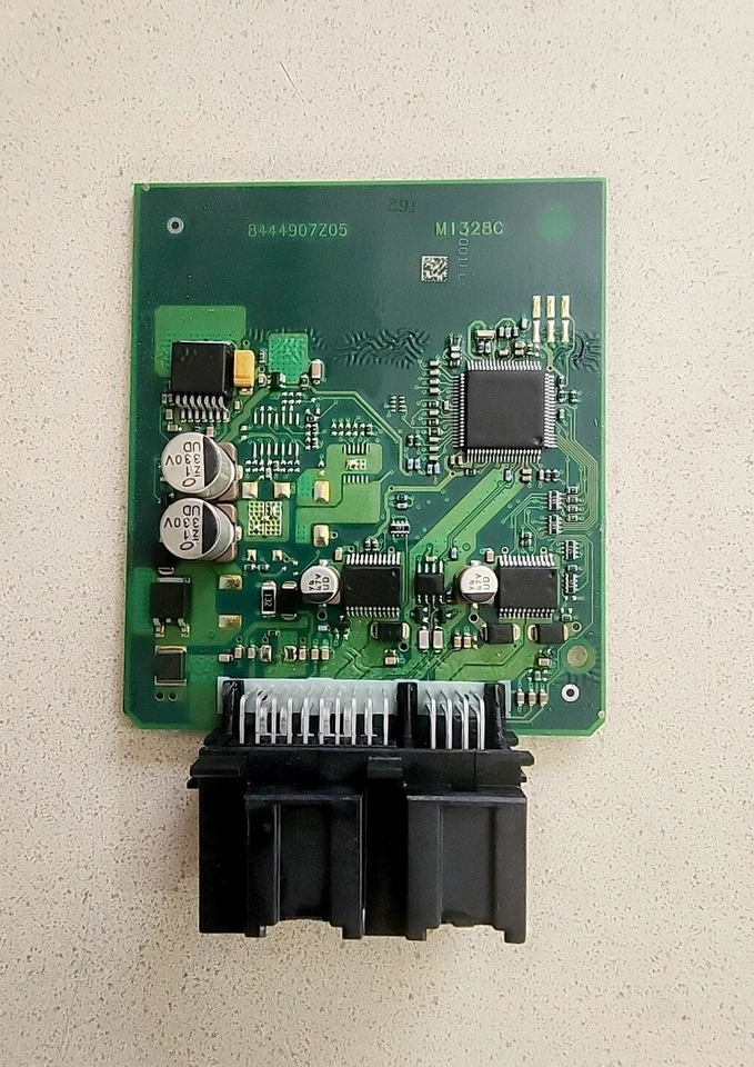 2008 2009 2010 2011 Lincoln Town Car Air Suspension Module 8W133C142AA - Image 3 of 4