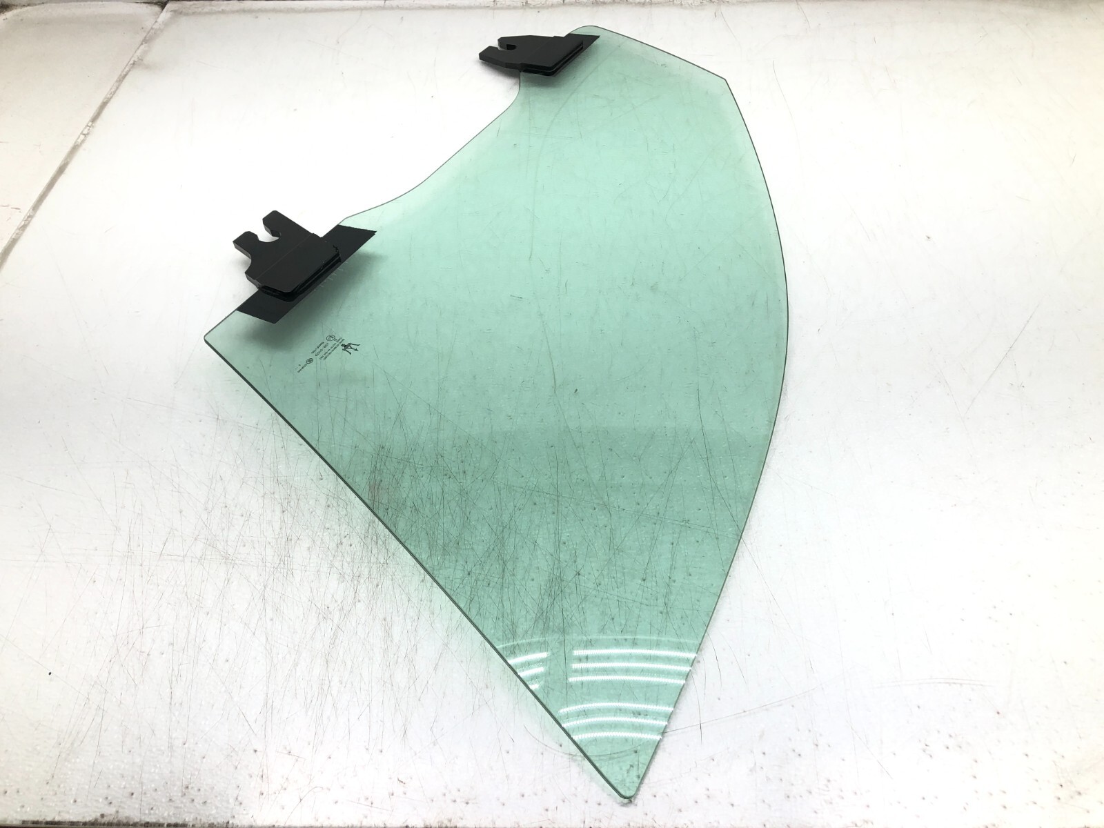 2017-2024 MASERATI LEVANTE LEFT DRIVER FRONT DOOR WINDOW GLASS OEM