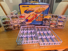 Lot Of 24 Vintage Diecast Cars Hot Wheels, Matchbox, Maisto, Etc W/Case