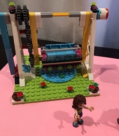 LEGO Friends Amusement Park Bumper Cars (41133) w/ Manual No Box - Complete Set