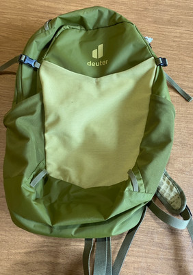 Deuter Speed Lite 21 Backpack Linden/Cactus Color MINT CONDITION