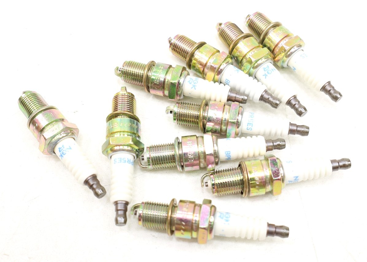 NEW OEM Spark Plugs Set of 10 22401V1415 for Nissan 2.0L 2.2L 2.4L L4 1983-1990