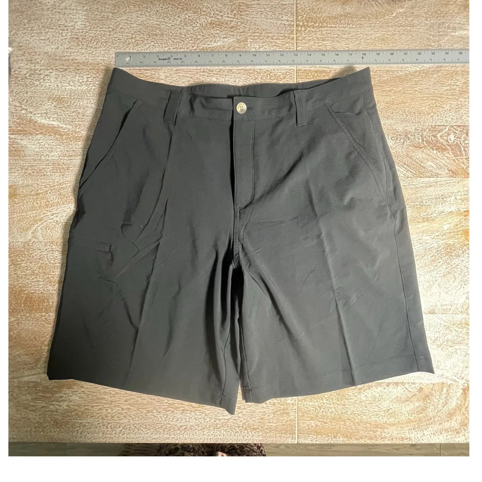 Columbia PFG Fishing Shorts Black Athletic Size 38 Breathable Button
