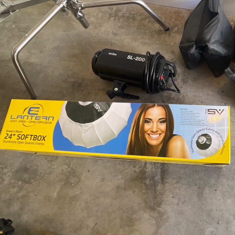 Godox SL-200W light with ISV Lanteen 24 inch Round Lantern Softbox