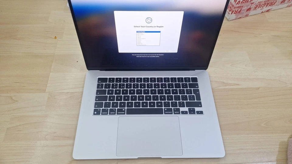 Apple MacBook Air 15" M3 · 24GB · 256GB, photo 1 of 4