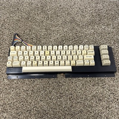Commodore 64 64c Vic 20 Replacement Keyboard Only Complete Tested