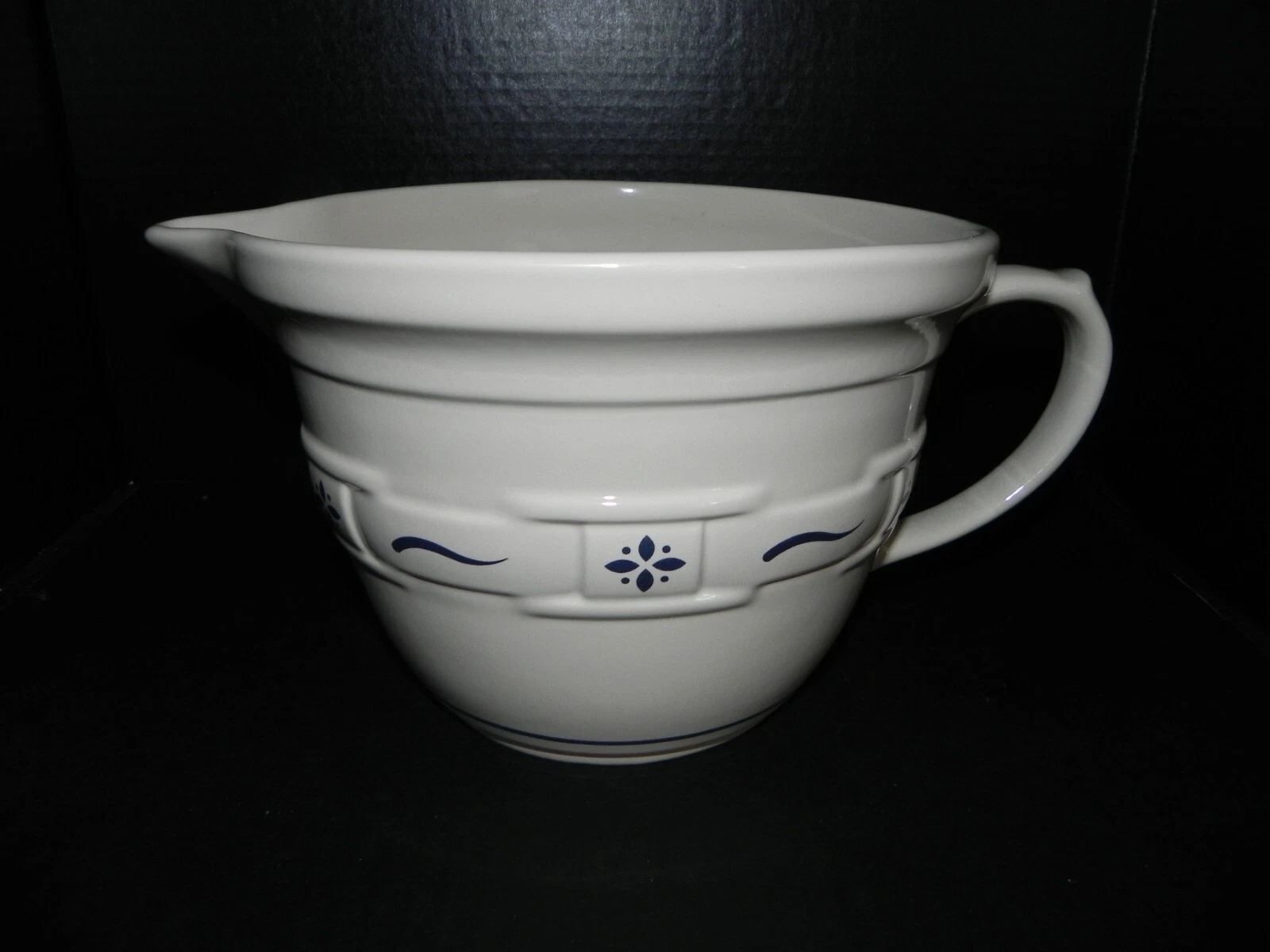 Batter Cup 2 Quart Woven Traditions Classic Blue by Longaberger