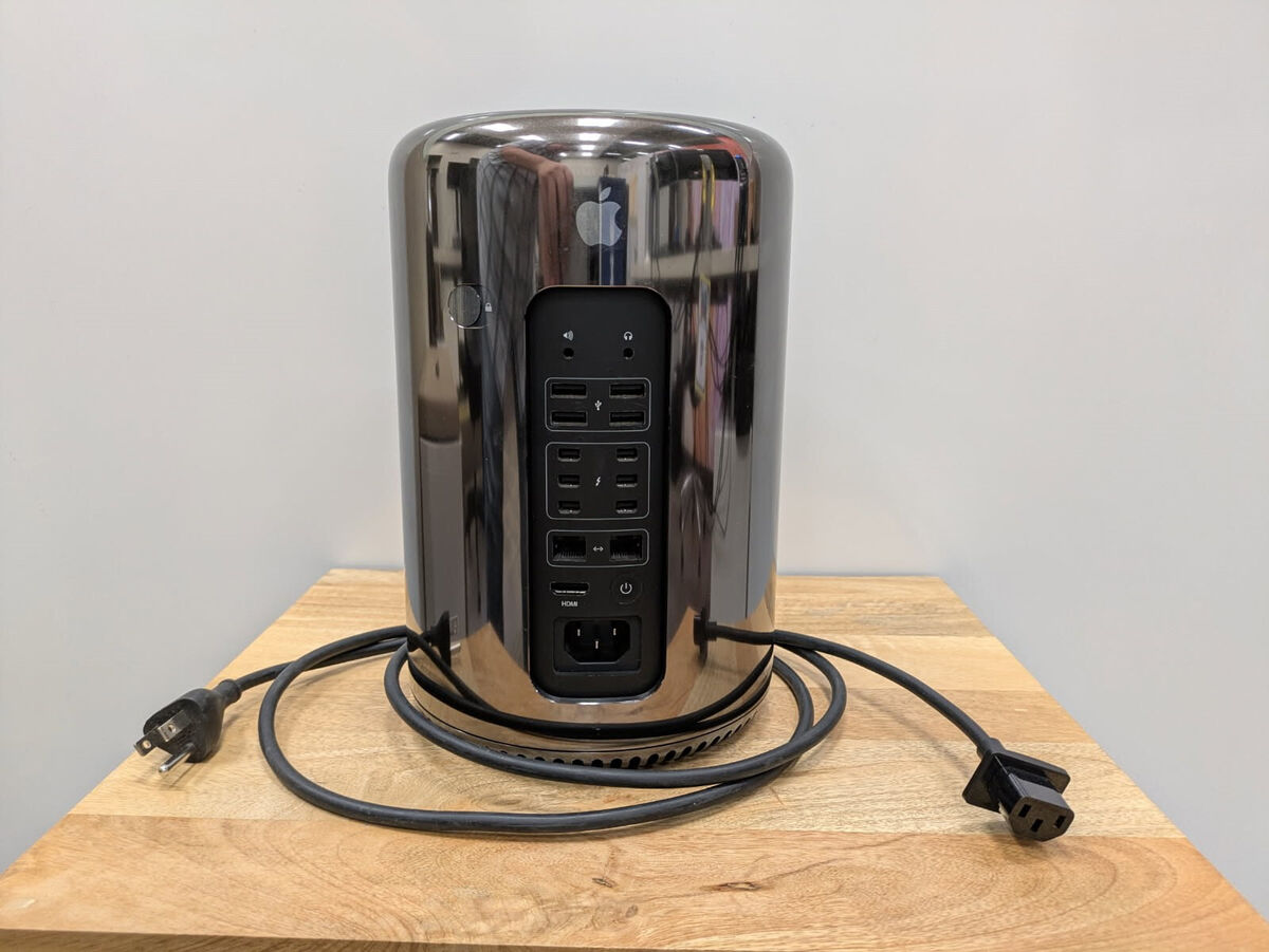 Apple Mac Pro (Late 2013) 1TB SSD 12-Core 2.7GHz Xeon E5 Apple Mac Pro (Late 2013) 1TB SSD 12-Core 2.7GHz Xeon E5