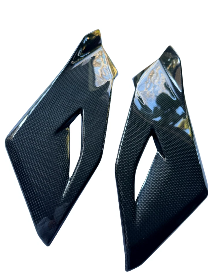 MV Agusta Brutale 920, 990R, 1090RR Tank Side Panels - 100% Carbon Fiber - Image 3 of 3