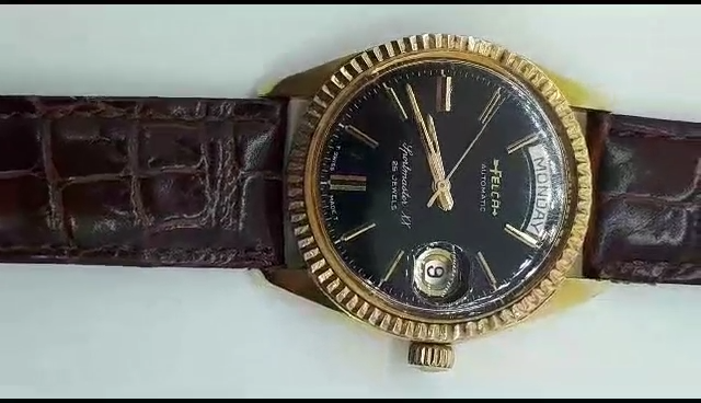 VINTAGE FELCA SPORTMASTER DAY DATE SWISS WRIST WATCH AUTO MEN'S