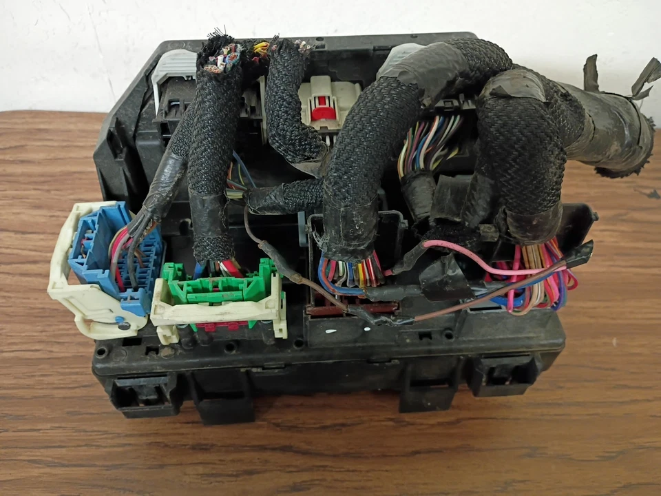 2013 Jeep/Durango Totally Integrated Power Control Module Fuse Box 68165692AC - Image 3 of 3