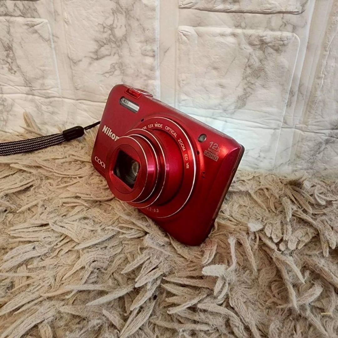 Nikon COOLPIX S6800 RED Digital Camera 16.0MP 12x Optical Zoom
