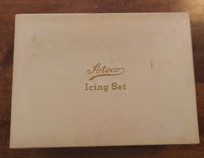Vintage Ateco Silver Colored Reusable Cake Decorating Nozzle Icing Set
