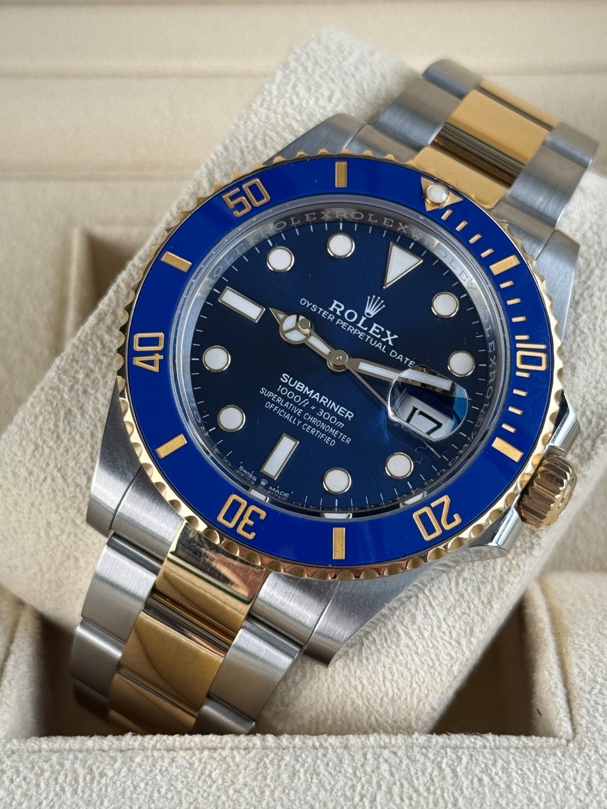 Rolex Submariner - Bluesy -  2023 -  Full set - 126613LB - Unworn condition image 3
