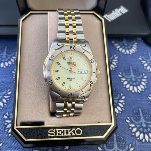 Vintage Men’s Seiko 7N43 7B40 Sports 50 diver style two tone watch