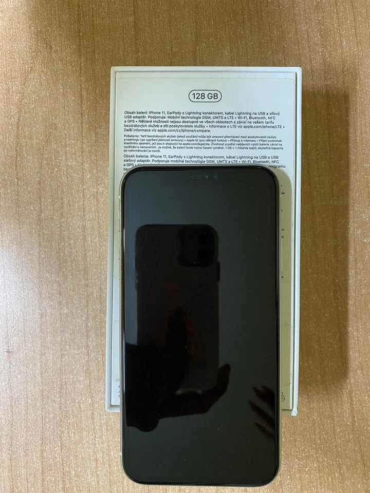 Apple iPhone 11 - 128GB - Bianco (Senza operatore) A2221 (CDMA + GSM) - Immagine 3 di 4